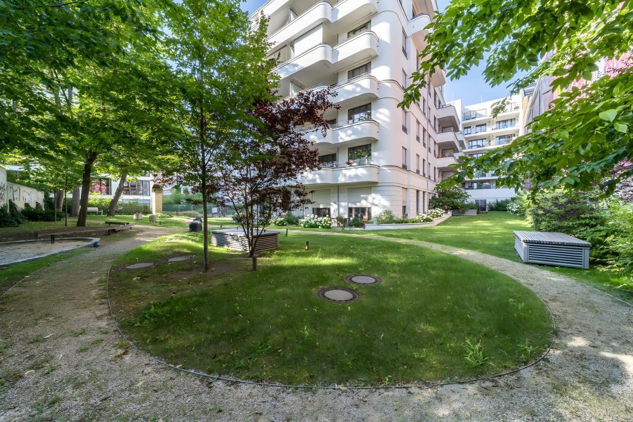 Modern Apartment In Mitte Берлин Экстерьер фото
