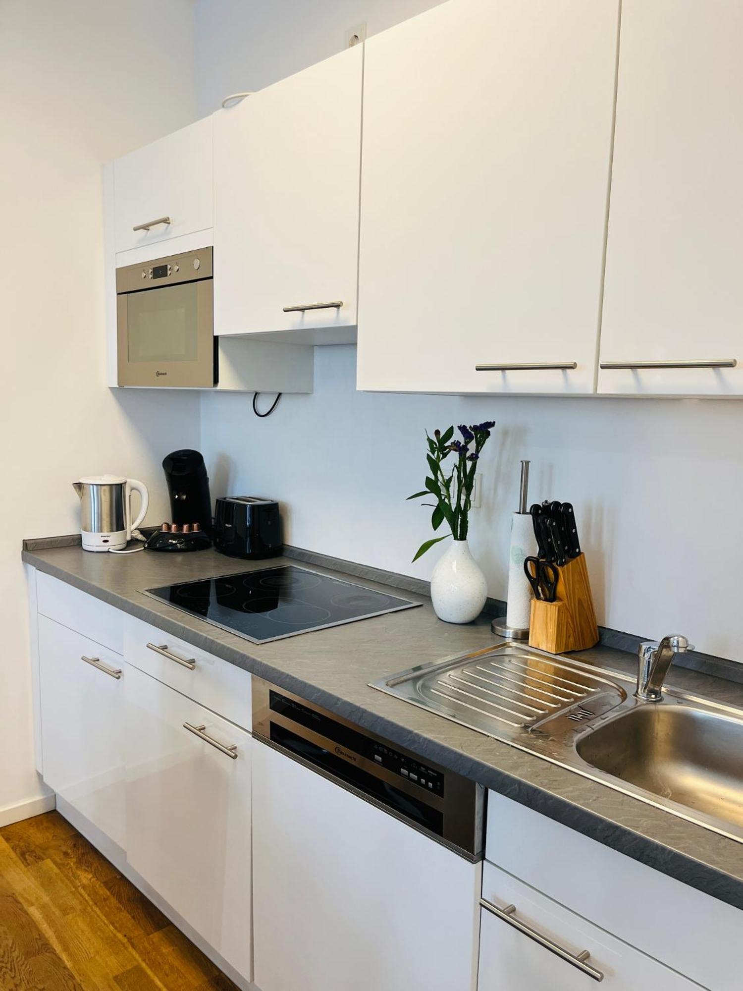 Modern Apartment In Mitte Берлин Экстерьер фото